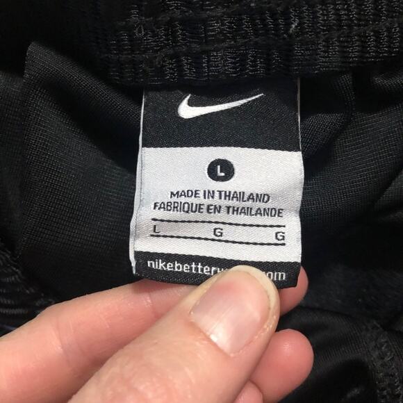 NIKE Sports Shorts Polyester Elastic Wasit Size Boys Kids L Retro Sport Athletic - Picture 6 of 7